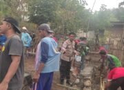 Wujud Kehadiran Polri di Tengah Masyarakat Bhabinkamtibmas Polsek Donggo Gotong Royong Bersama Warga Binaan