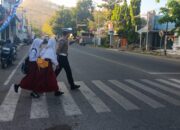 Polres Bima Kota Gelar Pengaturan Lalu Lintas Pagi Hari “Rawan Pagi” untuk Ciptakan Kenyamanan Masyarakat