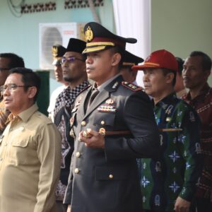 Kapolres Loteng Hadiri Upacara Peringatan HUT TNI Ke-79 di Kodim 1620/Loteng.