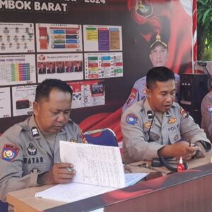 Serah Terima Tugas Jaga di Pos Pengamanan Bawaslu Lombok Barat