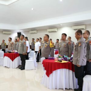 Kapolres Bima Kota Hadiri Upacara Serah Terima Pataka Kapolda NTB