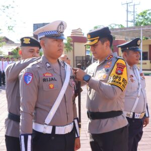 Polres Sumbawa Laksanakan Apel Gelar Pasukan Operasi Zebra Rinjani 2024