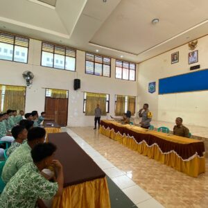 Bag SDM Polres Bima Kota Sosialisasikan Penerimaan Terpadu Anggota Polri T.A. 2025 di SMAN 1 Kota Bima