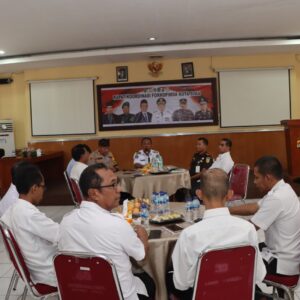 Kapolres Bima Kota Rakor Bersama Pj Wali Kota dan Forkompinda untuk Pastikan Pilkada Serentak 2024 Aman