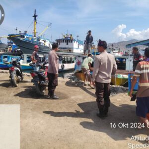 Polsek Kawasan Pelabuhan Laut Bima Laksanakan Patroli di Balai Karantina Hewan, Ikan, dan Tumbuhan dalam Rangka HUT Karantina 2024