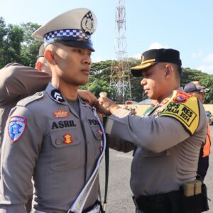 Polres Loteng Laksanakan Apel Gelar Pasukan Zebra Rinjani 2024.