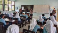 Siswa SMP Labuapi Lawan Narkoba, Judi Online, dan Bullying