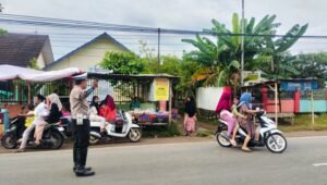 polsek, sekotong, rawan, sore, ngabuburit, lalu, lintas, pengamanan, takjil, ramadan