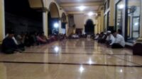 Jaga Kamtibmas, Polsek Labuapi Adakan Kultum Subuh di Masjid Asasuttawa