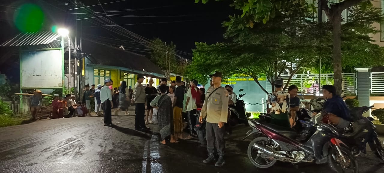 Polsek Labuapi Jamin Keamanan Ibadah Shalat Tarawih Berjamaah di Masjid Arraufurrahim