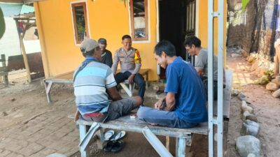 Bhabinkamtibmas Desa Berang Ene Laksanakan DDS dan Sambang Warga Desa Binaan
