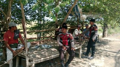 Polres Lombok Barat Sosialisasikan Layanan KEMOS 110 di Desa Taman Ayu Gerung
