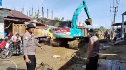 Gotong Royong Berkelanjutan, Polres Aceh Selatan Normalisasi Sungai dan Saluran Air Pascabanjir Trumon Tengah