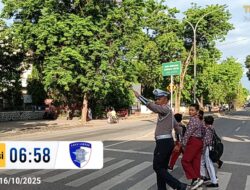 Strong Point Pagi, Wujud Nyata Pelayanan Sat Lantas Polres Bima Kota di Pagi Hari