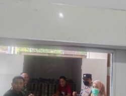 BHABINKAMTIBMAS KELURAHAN PRAPEN LAKSANAKAN PENDAMPINGAN PENYALURAN MAKAN BERGIZI GRATIS