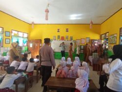 Pastikan Penyaluran MBG Berjalan Lancar dan Tepat Sasaran Polsek Bolo Laksanakan Pengamanan dan Pengawalan