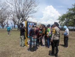 Polsek Poto Tano Amankan dan Dukung Latihan Panah Tradisional di Pantai Spakek