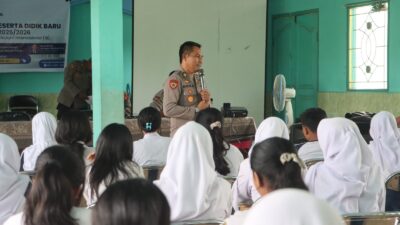 Bag SDM Polres Lombok Utara Gelar Sosialisasi dan Pendataan Minat Calon Siswa SMA Taruna Kemala Bhayangkara di SMPN 1 Tanjung