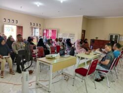 Bhabinkamtibmas Dampingi Kegiatan Sosialisasi PMT untuk Percepatan Penurunan Stunting