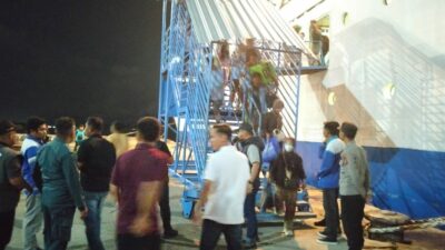 Polsek Kawasan Pelabuhan Laut Bima Laksanakan Pengamanan Km. Binaiya Yang Melakukan Embarkasi–Debarkasi Di Pelabuhan Bima