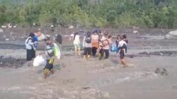 Polri Terus Evakuasi Warga dan Mengamankan Harta Benda di Candipuro: Bergerak Cepat Selamatkan Masyarakat