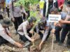 “Hijau Desaku, Lestari Hutanku”: Bupati dan Kapolres Sumbawa Hijaukan Hutan Lindung di Orong Telu