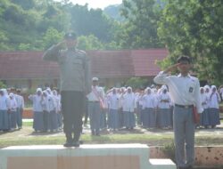 Cegah Bullying Sejak Dini, Polsek Lambu Jadi Pembina Upacara di SMAN 1 Lambu