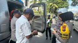 Polres Lombok Tengah Gelar Ramp Check, Pastikan Angkutan Umum Aman dan Layak Jalan.