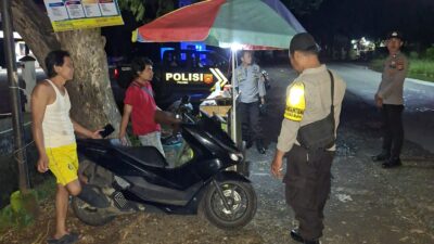 Patroli Blue Light Polsek Jerowaru Antisipasi Balap Liar dan 3C di Jalur Desa