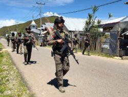 Patroli Dialogis di Paniai, Satgas Operasi Damai Cartenz 2026 Kedepankan Pendekatan Humanis
