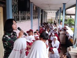 Babinsa Karang Bayan Tanamkan Nasionalisme Sejak Dini