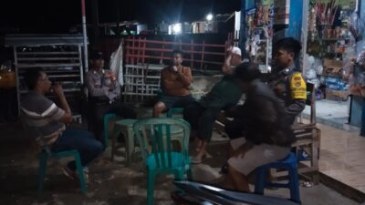 Edukasi Masyarakat Jaga Harkamtibmas, Polsek Madapangga Gelar Patroli Dialogis Humanis