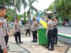 Polres Sumbawa Barat Gelar Bhakti Sosial Jum’at Bersih, Warga Taman Tiangnam Beri Apresiasi