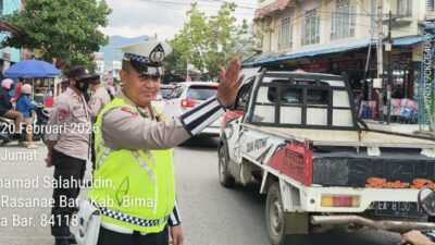 Polres Bima Kota Intensifkan Strong Point Sore, Antisipasi Kemacetan Jelang Berbuka
