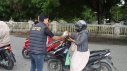 Hangatkan Sore Menjelang Berbuka Puasa dan Raih Berkah di Bulan Suci Ramadhan Satresnarkoba Polres Bima Kabupaten Bagikan Takjil