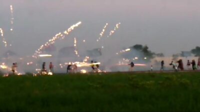 Ganggu Ibadah Tarawih, Perang Mercon di Lapangan Nasional Selong Dibubarkan Polisi