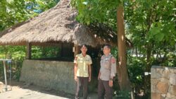 Patroli Siang Pos Pol Selong Belanak, Polisi Pastikan Keamanan Penginapan dan Villa di Desa Mekarsari