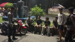 Personel Sat Samapta Polres Bima Kota Patroli Dialogis, Antisipasi Tawuran dan Perang Petasan