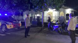 Polsek Tambora Menggelar Patroli Pengamanan Sholat Tarawih di Sejumlah Masjid diwilayah hukumnya