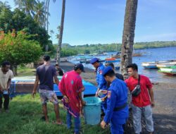 Jaga Kelestarian Laut, Sat Polairud Dompu Gelar Aksi Bersih Pantai Bersama Masyarakat