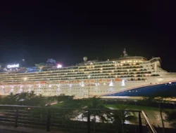 Kemegahan Carnival Encounter di Pelabuhan Gili Mas: Ribuan Turis Asing Mulai Padati Destinasi Wisata Lombok