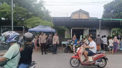 Lalu Lintas Simpang Kuripan II Lancar Selama Perburuan Takjil