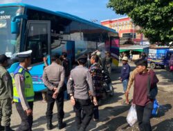 Personel Ops Ketupat Rinjani 2026 Pos Pelayanan Terminal Dara Laksanakan Pengamanan dan Himbauan Kamtibmas kepada Pemudik