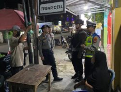 **Personel Pos PAM Maluk Gelar Patroli Dialogis, Imbau Pemuda Jaga Kamtibmas Jelang Idul Fitri 1447 H**