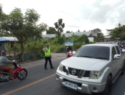 Ops Ketupat Rinjani 2026, Polisi Atur Lalu Lintas di Jalur Wisata Pantai Mataram–Senggigi