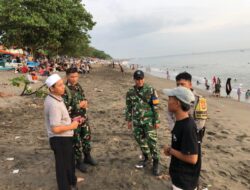 Sinergi Aparat Jaga Kemeriahan Pantai Montong Buwuh
