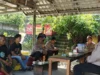 Polsek Batulayar Perkuat Sinergitas Lewat Jumat Curhat di Desa Bengkaung demi Kamtibmas Kondusif