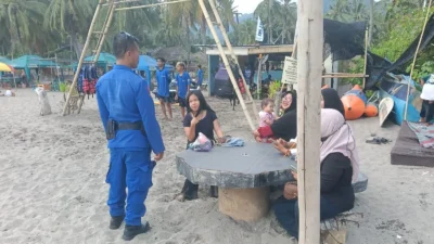 Menjaga Keamanan Pesisir, Sat Polairud Polres Lombok Barat Intensifkan Patroli dan Edukasi di Pantai Senggigi
