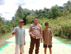 Polsek Pajo Pantau Penjemuran Jagung, Dukung Ketahanan Pangan Nasional