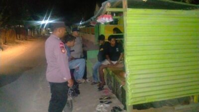 Pantau Aktivitas Masyarakat dan Cegah Potensi Kriminalitas Polsek Belo Optimalkan Patroli KRYD dan Dialogis